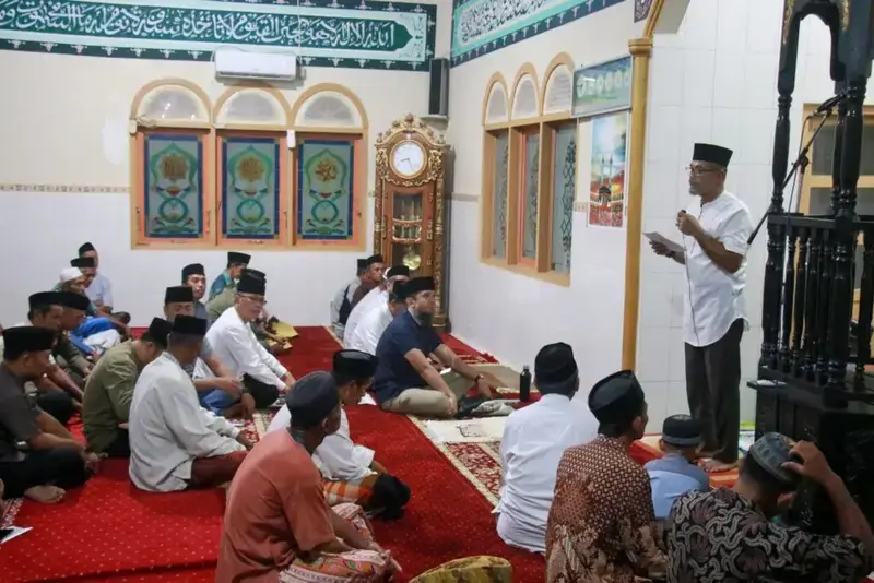 Bukan Sekadar Seremonial, Safari Ramadhan di Sepe’e Jadi Ajang Pj. Sekda Barru Dengar Suara Hati Warga