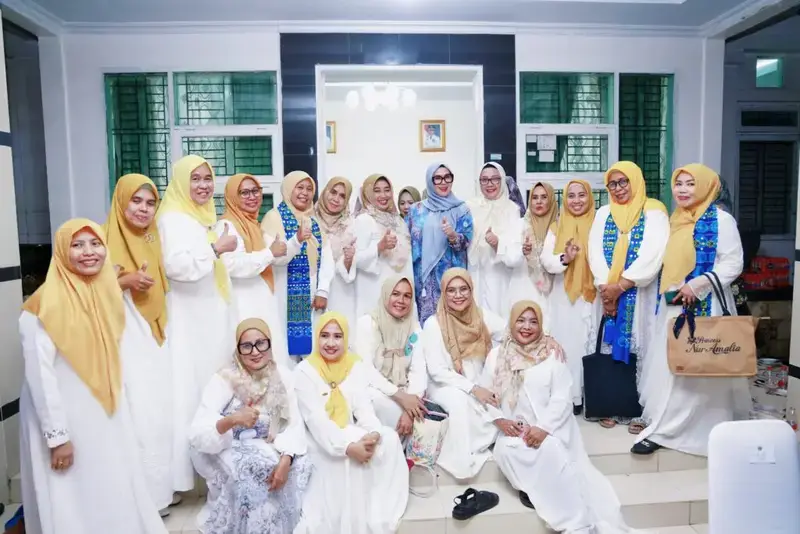 Dihadiri Bupati Andi Ina dan Tokoh Masyarakat, Buka Puasa di Rujab Wabup Barru Berlangsung Khidmat