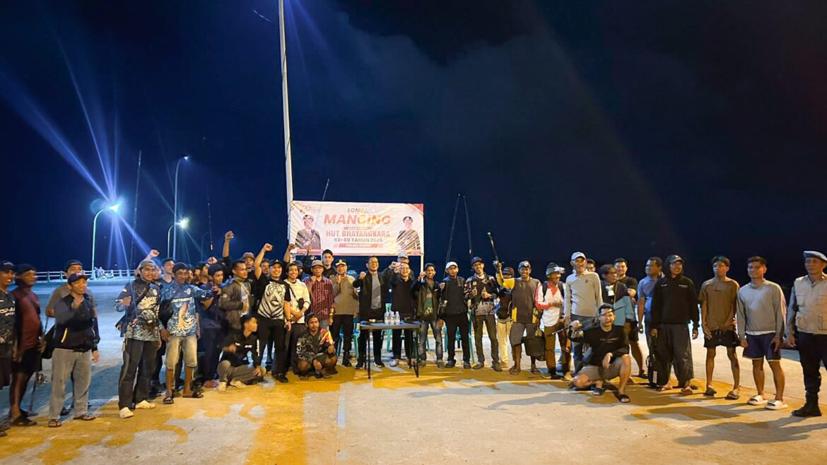​Sambut Hari Bhayangkara ke-80, Polres Barru Gelar Lomba Mancing Bersama Masyarakat di Pelabuhan Garongkong