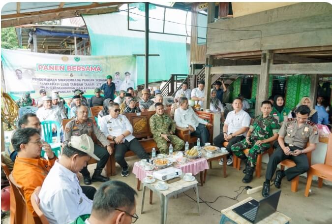 Wakil Bupati Barru Ikuti Panen Raya Nasional Bersama Presiden Prabowo, Dukung Swasembada Pangan Berkelanjutan