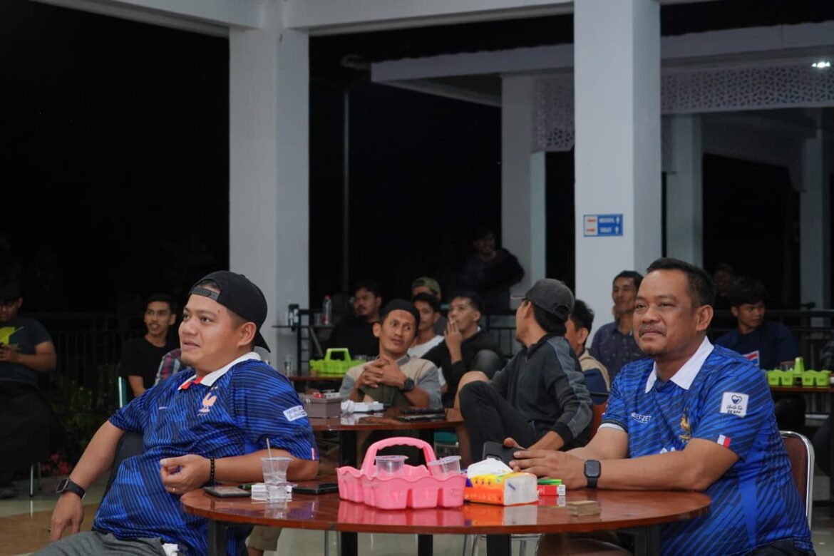 Nobar Prancis vs Spanyol, Bupati Luwu Bangun Kebersamaan
