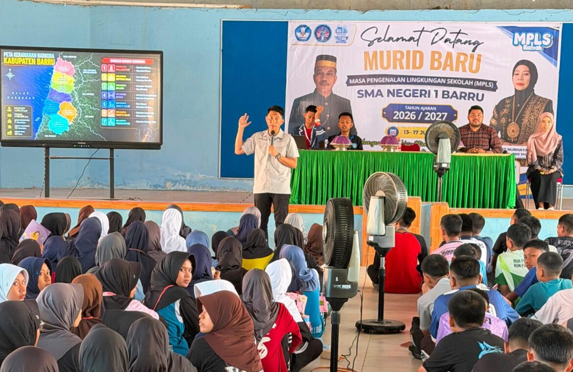 ​Lewat MPLS, Satresnarkoba Polres Barru Ajak Pelajar SMAN 1 Barru Perangi Narkoba