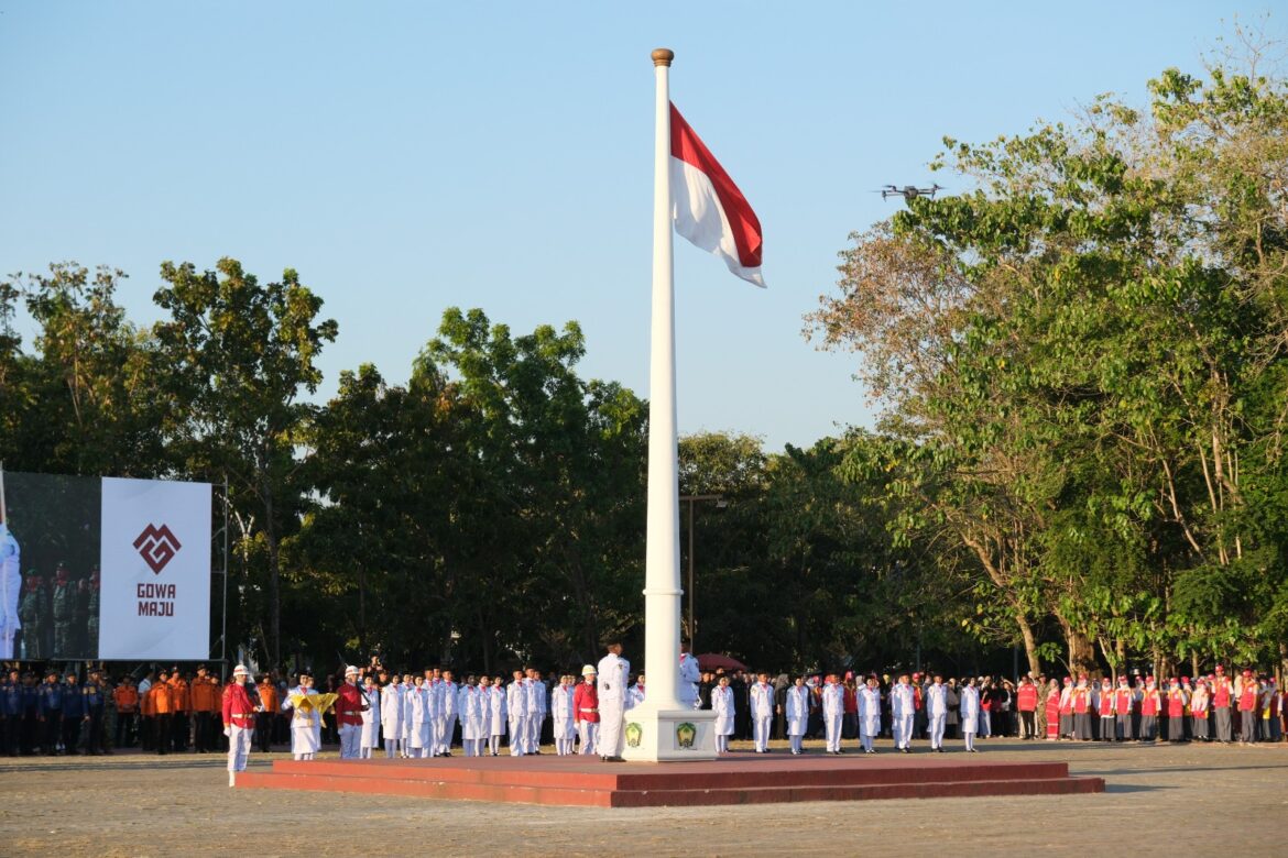 Penurunan Bendera HUT Ke-81 RI di Gowa Berlangsung Sukses, Paskibraka Tuntaskan Tugas dengan Baik