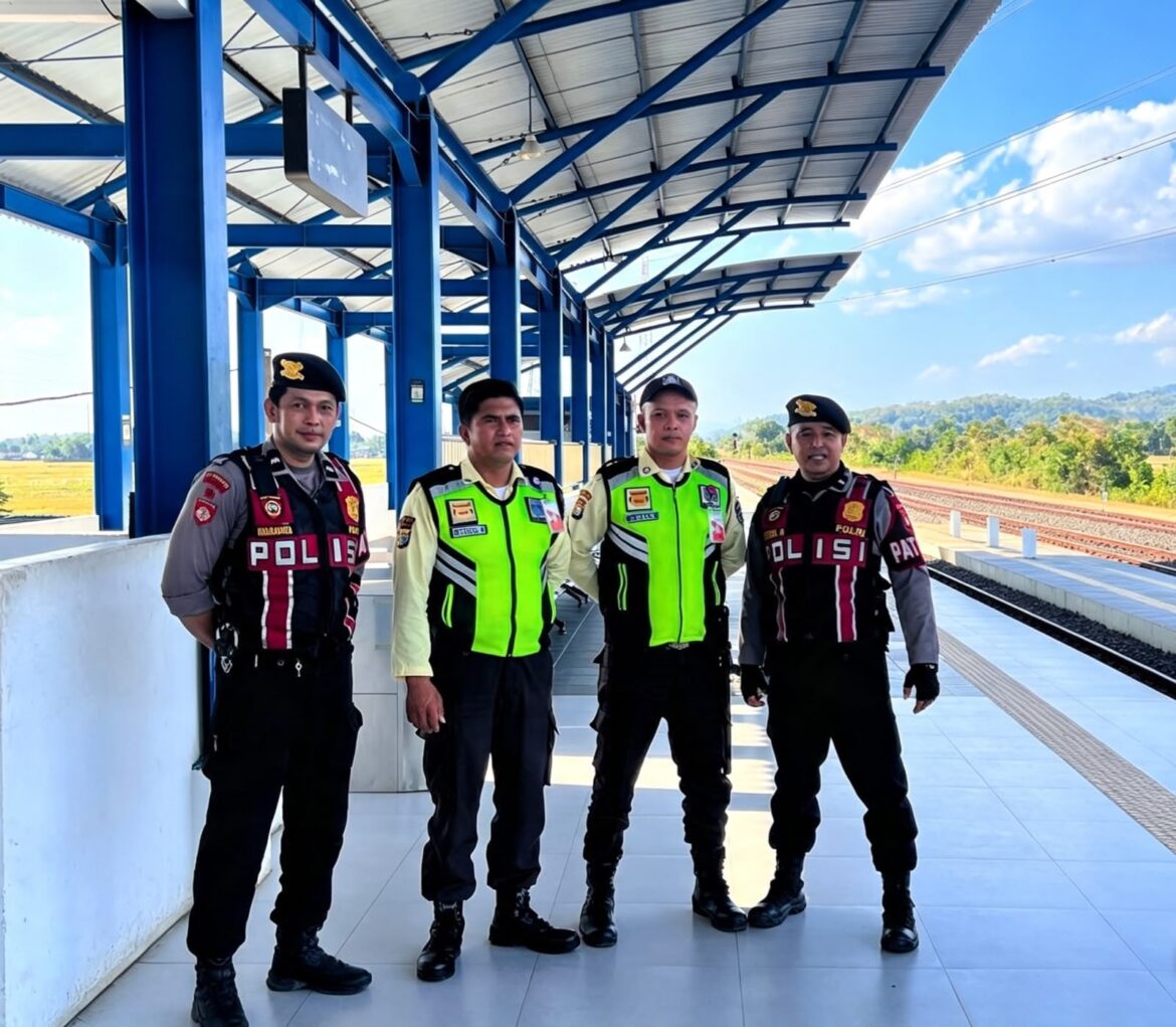 Cegah Kejahatan Jalanan dan Premanisme, Sat Samapta Polres Barru Gelar Patroli Perintis Presisi