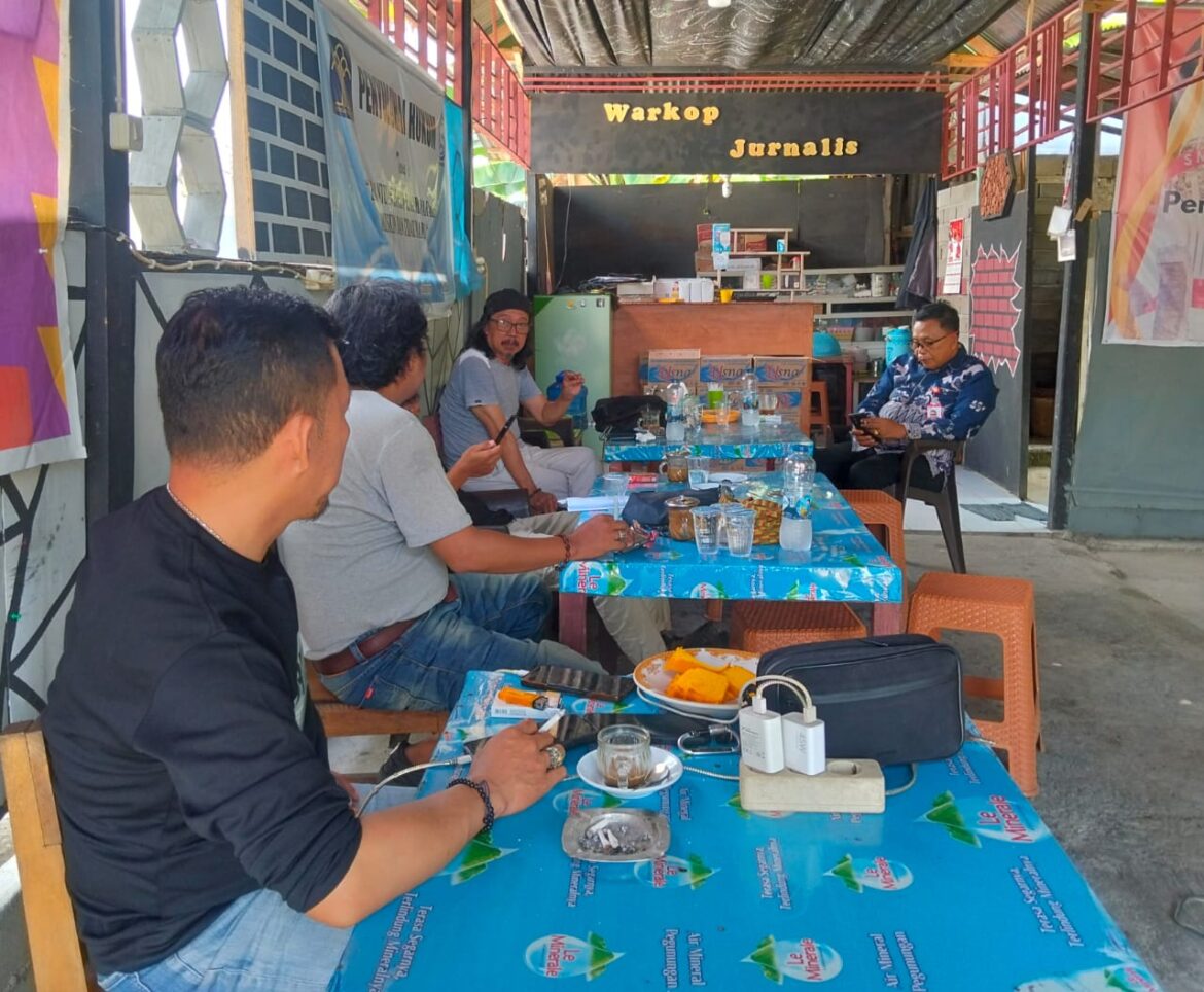 Kadis PMD Pasangkayu Silaturahmi dengan Jurnalis, Bahas Prioritas Program Desa