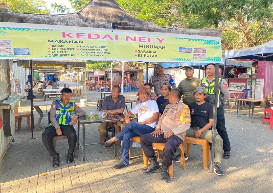 Propam Polres Barru Pastikan Kesiapsiagaan Personel dalam Pengamanan Barru Water Gel Blaster Competition Vol. II