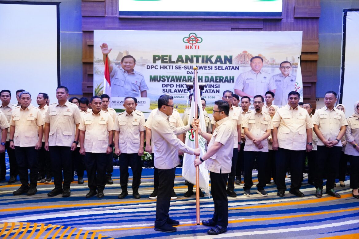 *Dilantik Jadi Ketua HKTI Gowa, Darmawangsyah Muin Fokus Majukan Pertanian*
