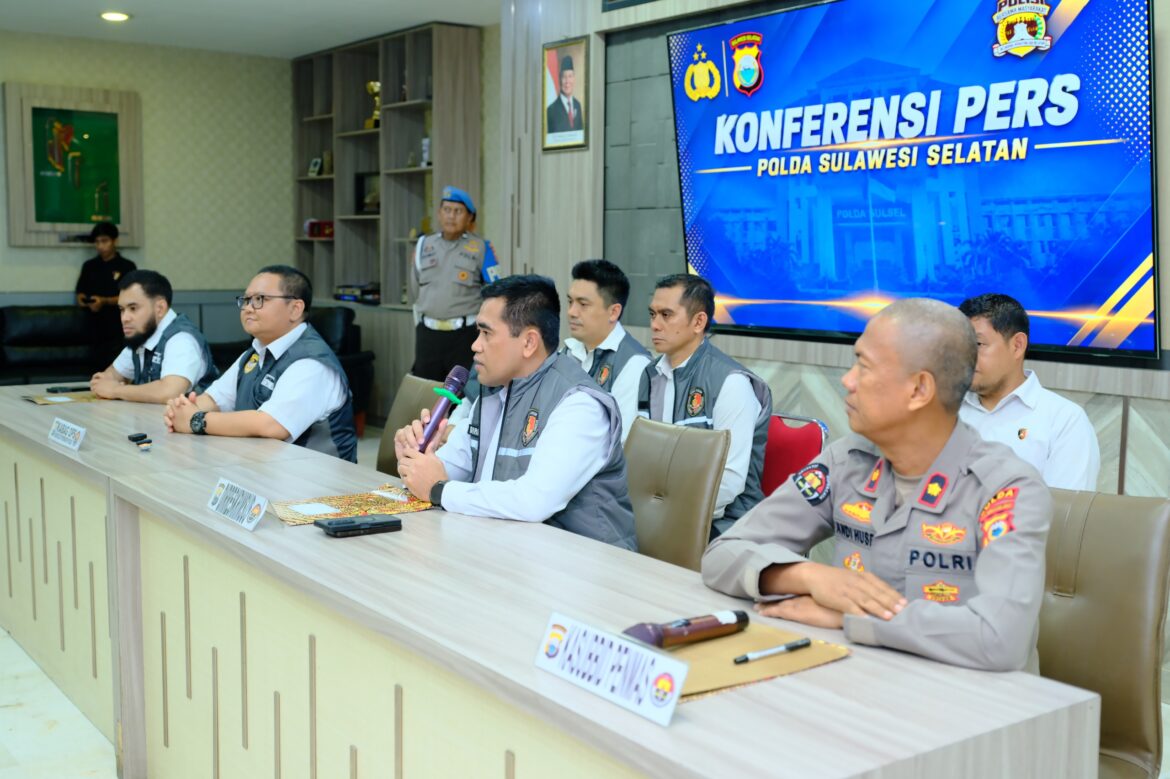 *Kortastipidkor Polri Gelar Konferensi Pers Perkembangan Penyidikan Dugaan Korupsi Perizinan dan TPPU di Kabupaten Gowa*